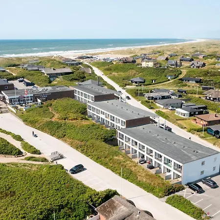 Paen Beliggende Pa 1 Sal Sj3208 Daire Henne Strand